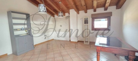 2 bedrooms Penthouse in Loreggia, Italy No. 318653 5