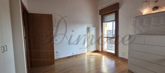 2 bedrooms Penthouse in Loreggia, Italy No. 318653 9