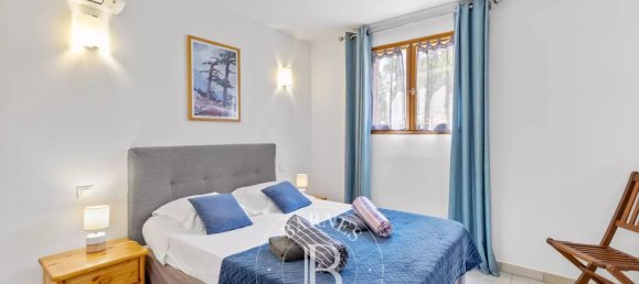 Дом с 7 спальнями в Дзондза, Франция № 79113 13