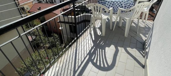 3 rooms Apartment in Noli, Italy No. 173030 8