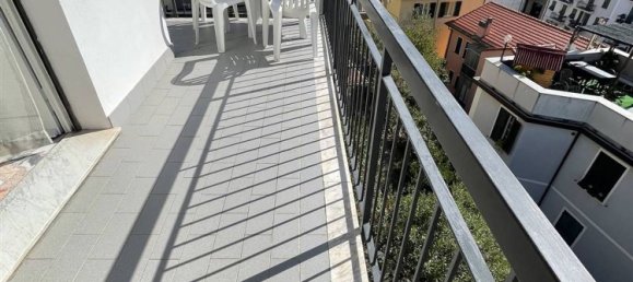 3 rooms Apartment in Noli, Italy No. 173030 9