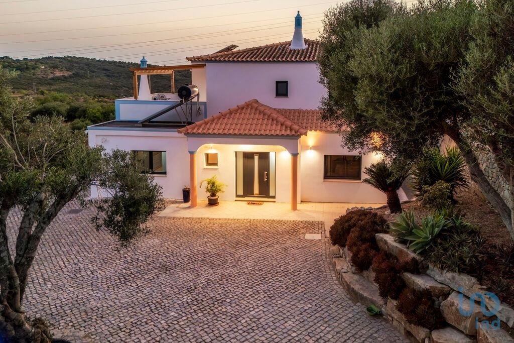 3 bedrooms Townhouse in Faro, Portugal No. 327708