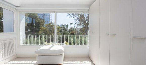 Ático de 3 dormitorios en Marbella, Spain No. 88957 9