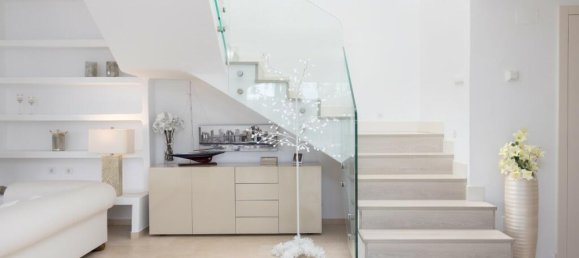 Ático de 3 dormitorios en Marbella, Spain No. 88957 19