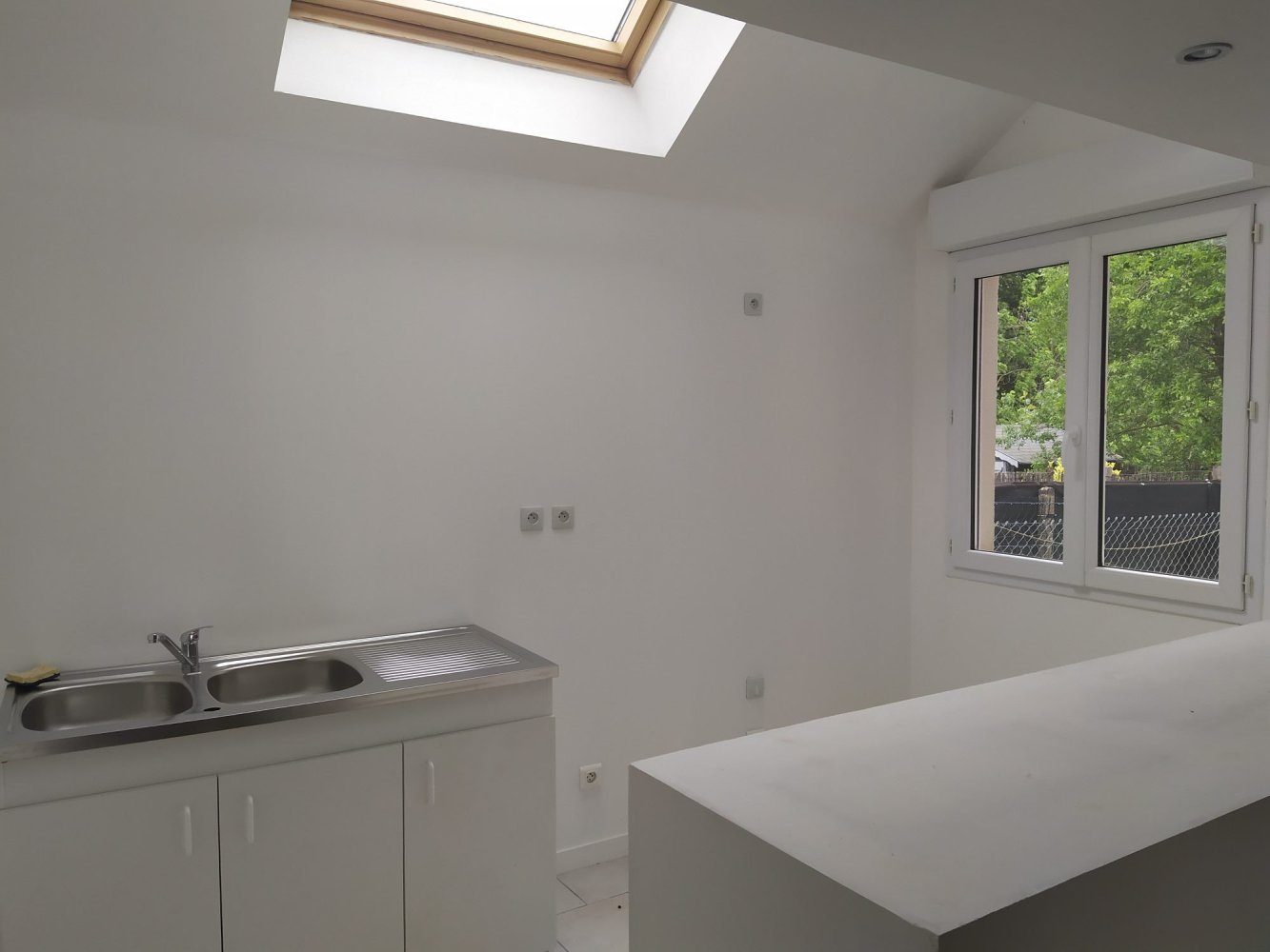 2 bedrooms Duplex in Beauvais, France No. 93973