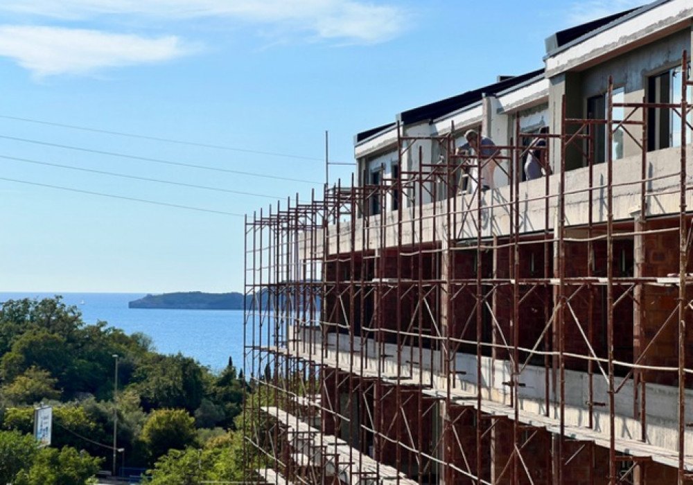 3 bedrooms Apartment in Budva, Montenegro No. 1712