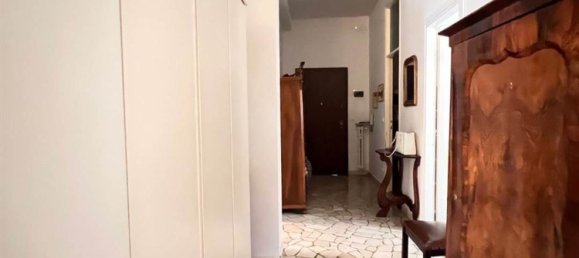 6 bedrooms Apartment in Mantua, Italy No. 370592 15