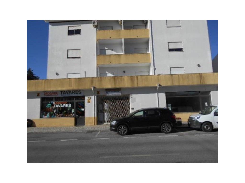 276m² Commercial property in Proenca a Nova, Portugal No. 78365
