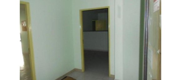 276m² Commercial property in Proenca a Nova, Portugal No. 78365 12