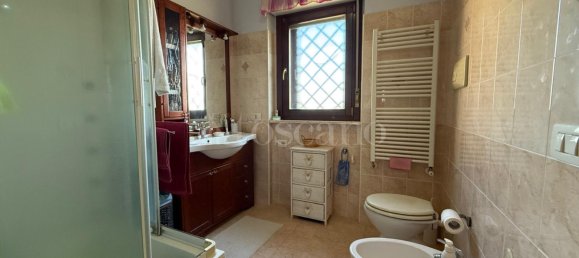 Casa de 3 habitaciónes en Latina, Italy No. 221083 10