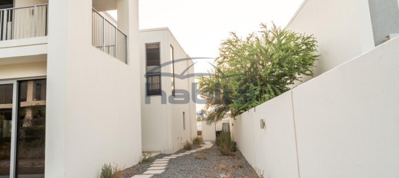 4 bedrooms Villa in Dubai Hills Estate, UAE No. 36432 14