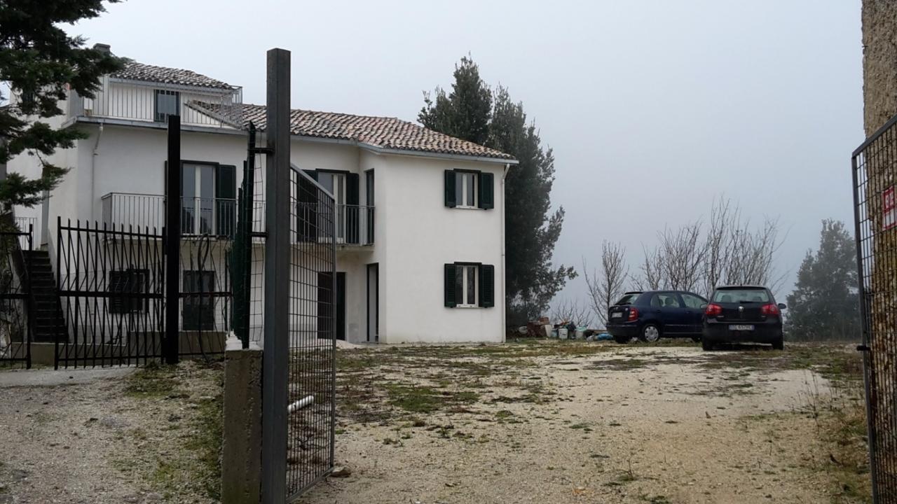 Casa de 5 habitaciónes en Vallerotonda, Italy No. 153959
