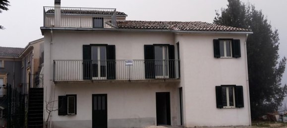Casa de 5 habitaciónes en Vallerotonda, Italy No. 153959 3