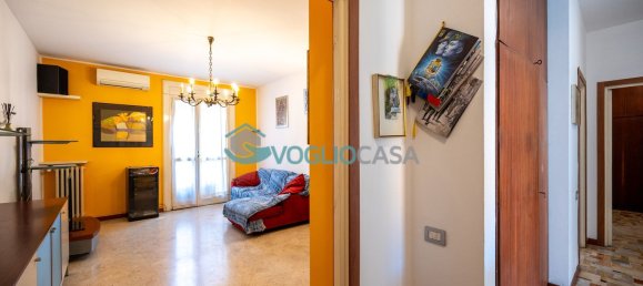 3 bedrooms Apartment in Milan, Italy No. 357921 20