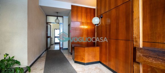 3 bedrooms Apartment in Milan, Italy No. 357921 11