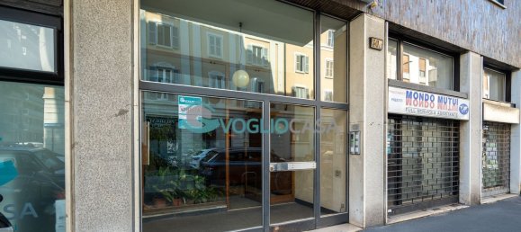 3 bedrooms Apartment in Milan, Italy No. 357921 6