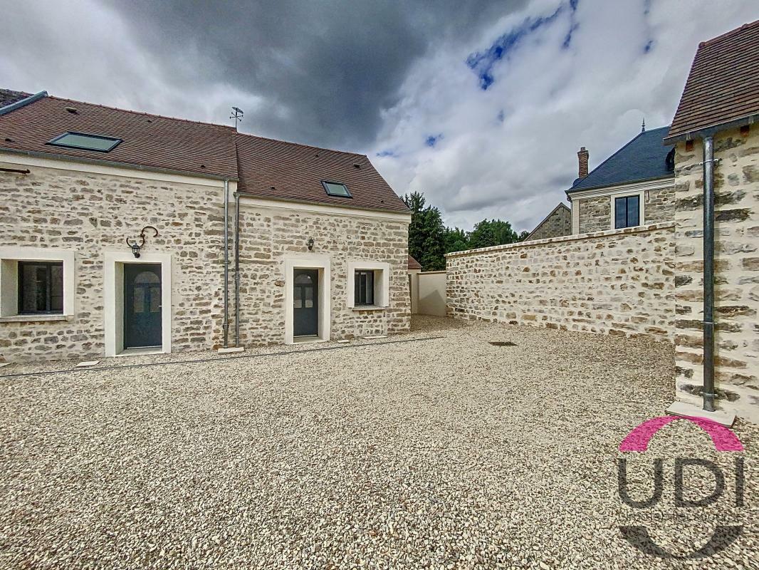 2 bedrooms House in Noisy-sur-Ecole, France No. 175080