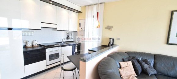 3غرفة شقة في Agra, Italy رقم 83964 7