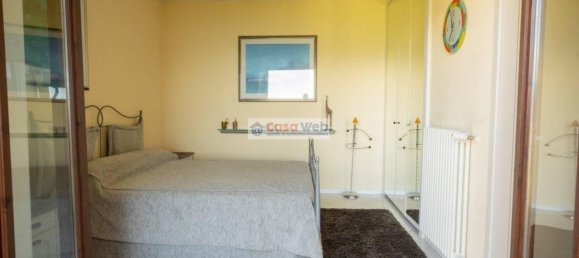 3غرفة شقة في Agra, Italy رقم 83964 16