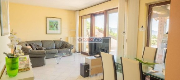 3غرفة شقة في Agra, Italy رقم 83964 11