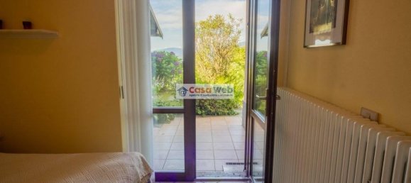 3غرفة شقة في Agra, Italy رقم 83964 20