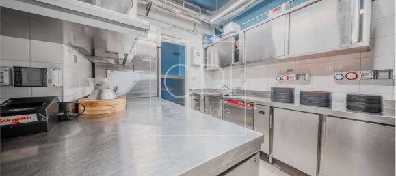 5 rooms Commercial property in Turin, Italy No. 312918 14