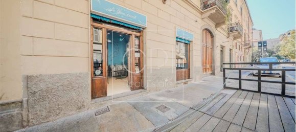 5 rooms Commercial property in Turin, Italy No. 312918 5
