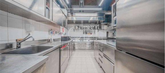 5 rooms Commercial property in Turin, Italy No. 312918 10