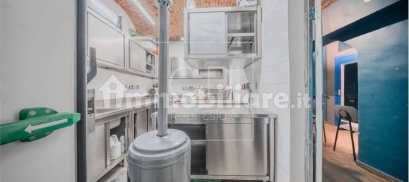 5 rooms Commercial property in Turin, Italy No. 312918 45