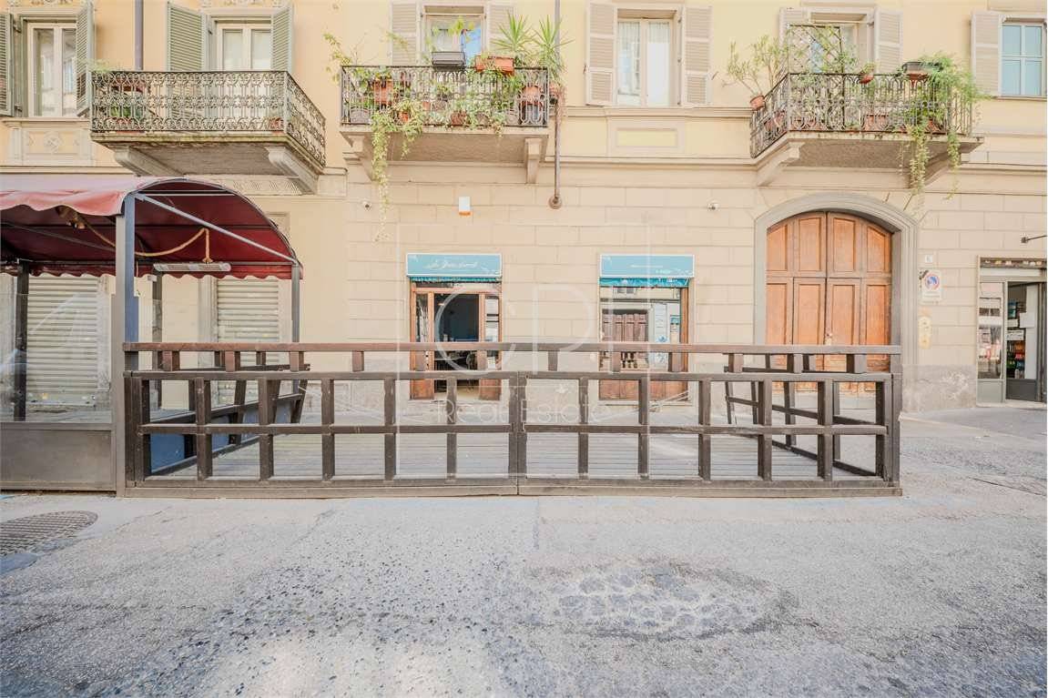 5 rooms Commercial property in Turin, Italy No. 312918