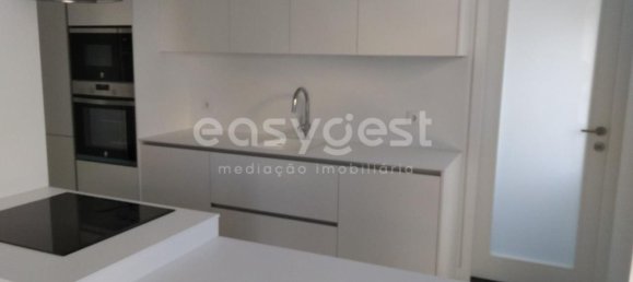 4 Schlafzimmer Wohnung in Porto, Portugal, Nr. 78656 5