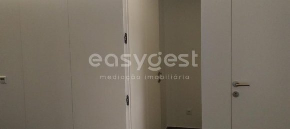 4 Schlafzimmer Wohnung in Porto, Portugal, Nr. 78656 12