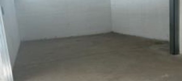  مرآب في Rome, Italy 16متر مربع رقم 177046 3