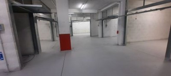  مرآب في Rome, Italy 16متر مربع رقم 177046 13