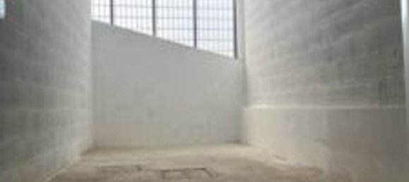  مرآب في Rome, Italy 16متر مربع رقم 177046 2