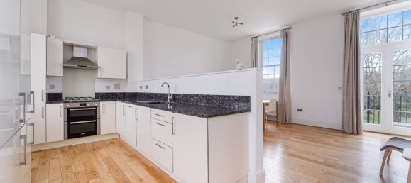 2 bedrooms Apartment in Epsom, United Kingdom No. 9702 2