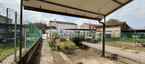 2 bedrooms House in Legnago, Italy No. 190197 13