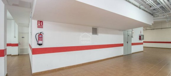 2 Schlafzimmer Wohnung in Mahon, Spain, Nr. 1452 5