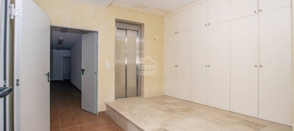2 Schlafzimmer Wohnung in Mahon, Spain, Nr. 1452 18