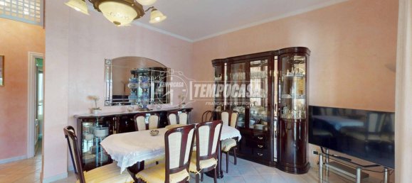 Apartamento de 3 dormitorios en Turin, Italy No. 305560 4
