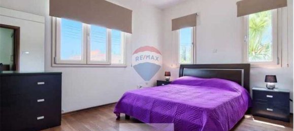 6 bedrooms Villa in Paphos, Cyprus No. 7084 2