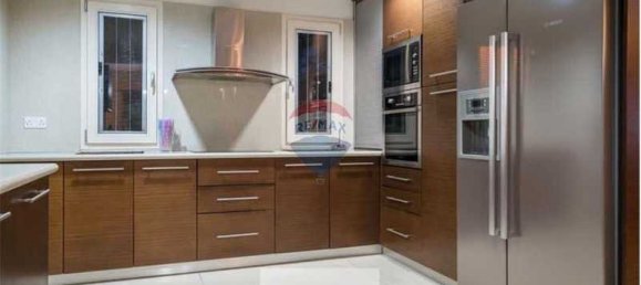 6 bedrooms Villa in Paphos, Cyprus No. 7084 12