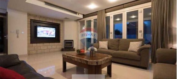 6 bedrooms Villa in Paphos, Cyprus No. 7084 10