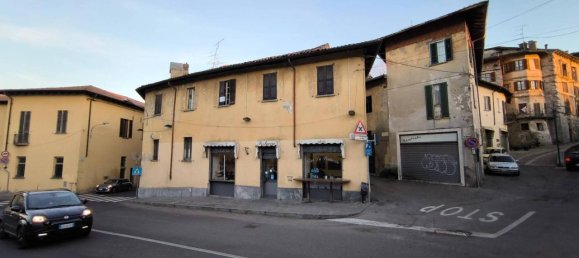 10-Zimmer Wohnung in Besozzo, Italy, Nr. 108045 2