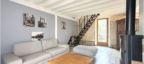 2 bedrooms House in Montlandon, France No. 39687 2