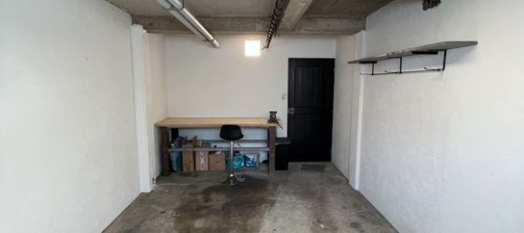  Garage in Annecy, France No. 319082 2