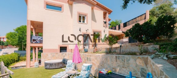 4 غرف نوم منزل في Navas del Rey, Spain رقم 172160 4