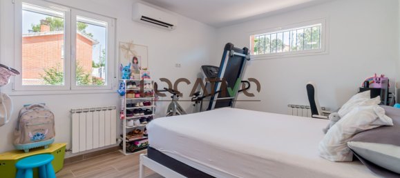 4 غرف نوم منزل في Navas del Rey, Spain رقم 172160 37