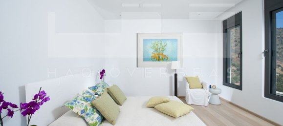 5 bedrooms Villa in Crete, Greece No. 351 4