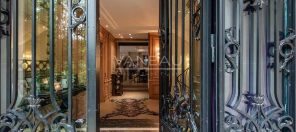 Villa de 5 dormitorios en Neuilly-sur-Seine, France No. 144622 14